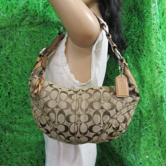 COACH SOHO BROWN SIGNATURE SMALL HOBO BAG 10600